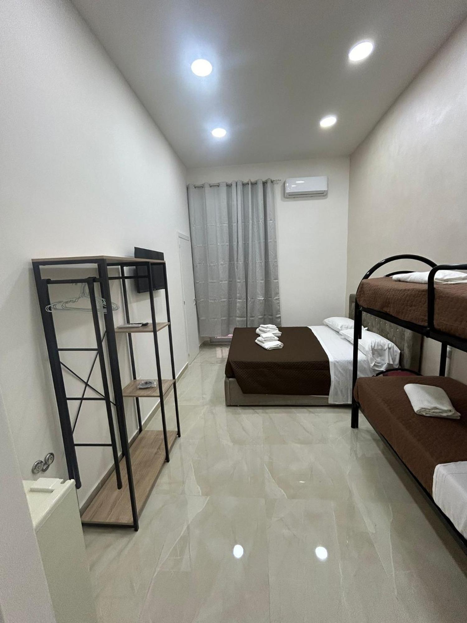 Luxury Rooms Carbonara 95 Napoli Dış mekan fotoğraf