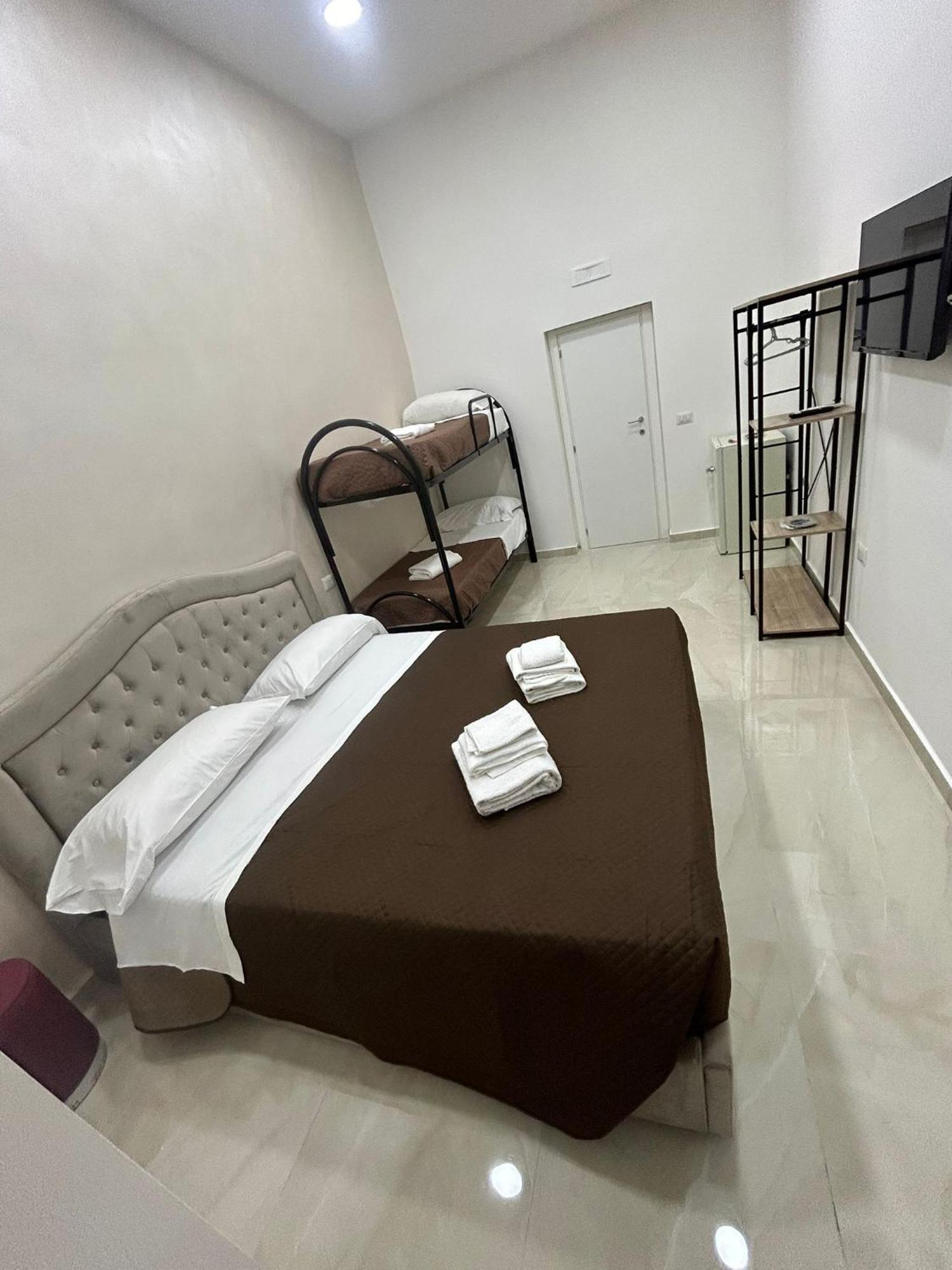 Luxury Rooms Carbonara 95 Napoli Dış mekan fotoğraf